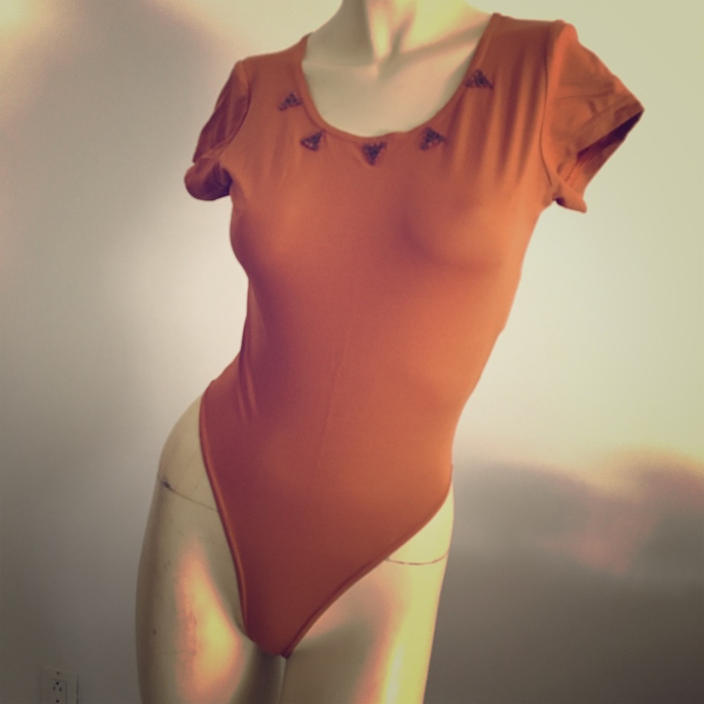Vintage burnt orange Short sleeve Bodysuit w/cutout back and beading